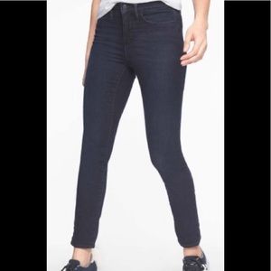 Athleta Skulptek Jeans